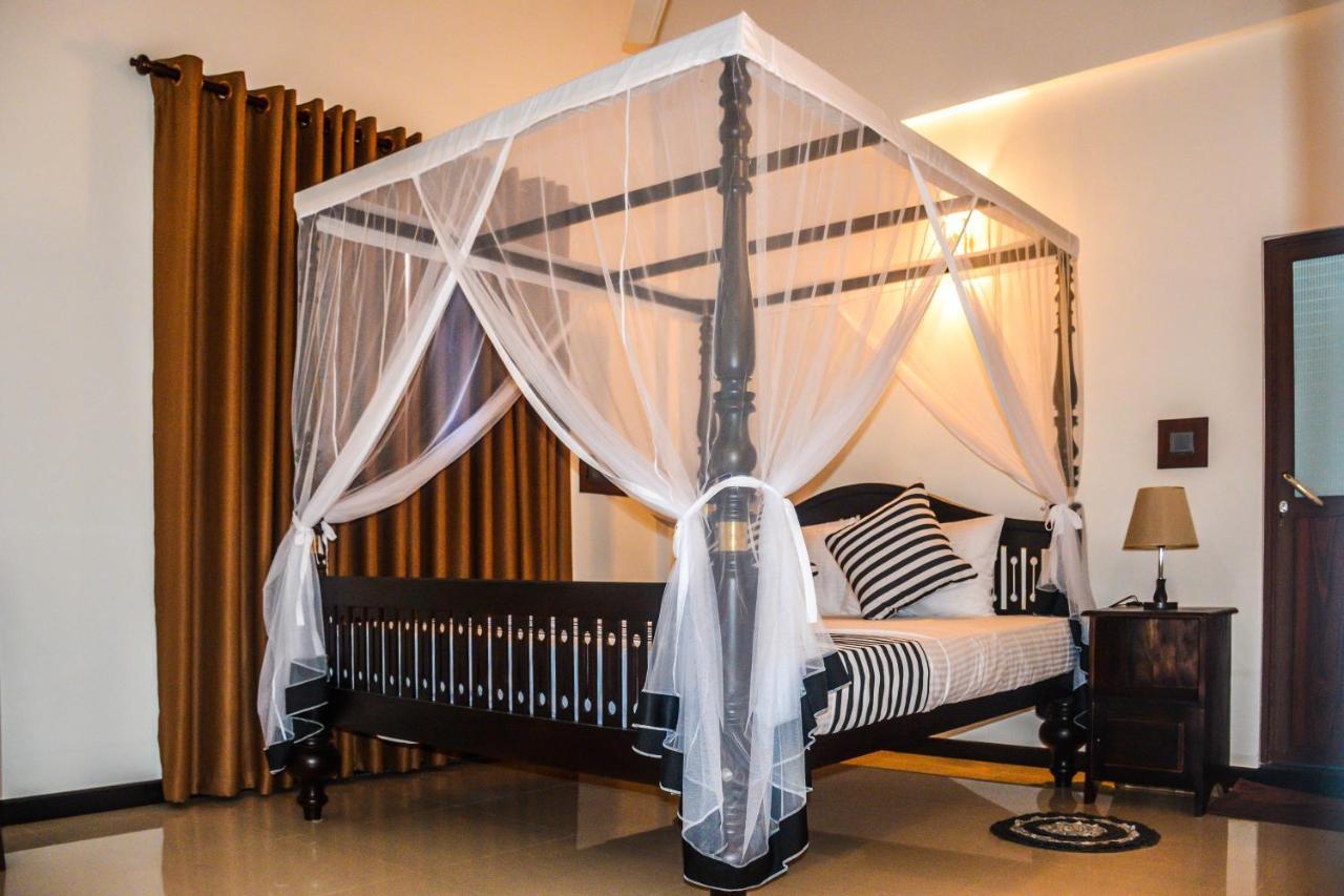 Janu Homestay Tangalle Exteriör bild