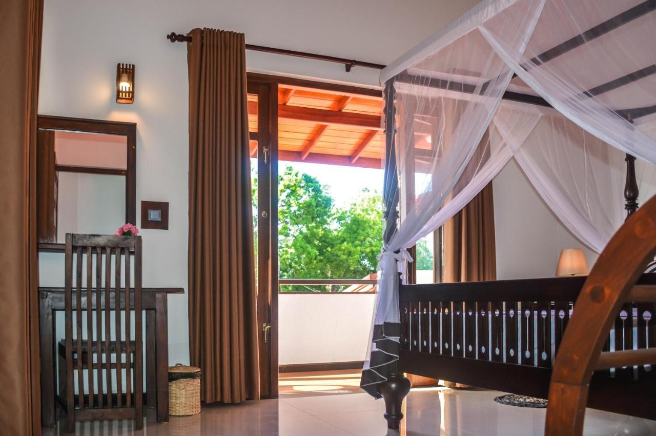 Janu Homestay Tangalle Exteriör bild