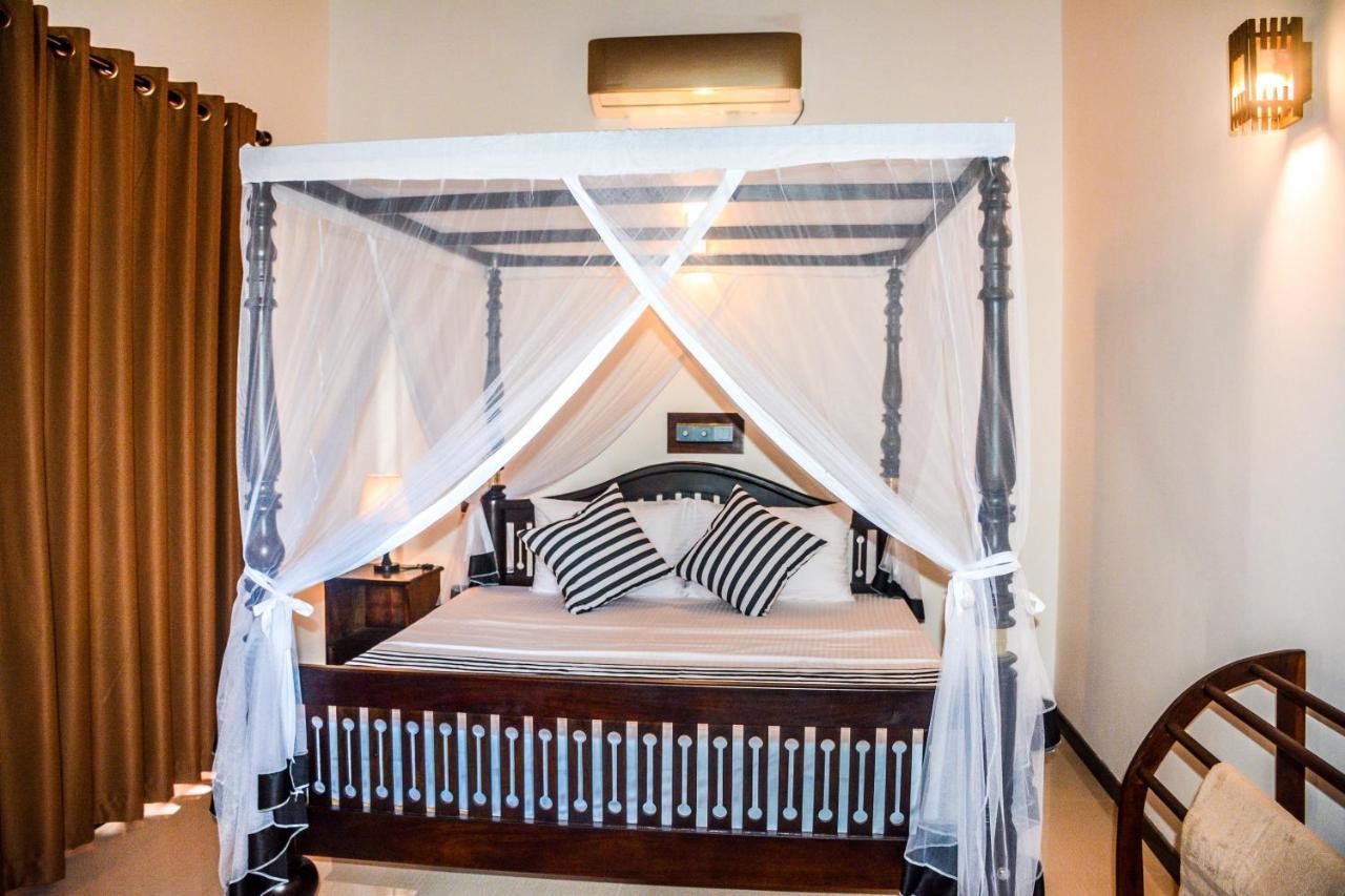 Janu Homestay Tangalle Exteriör bild