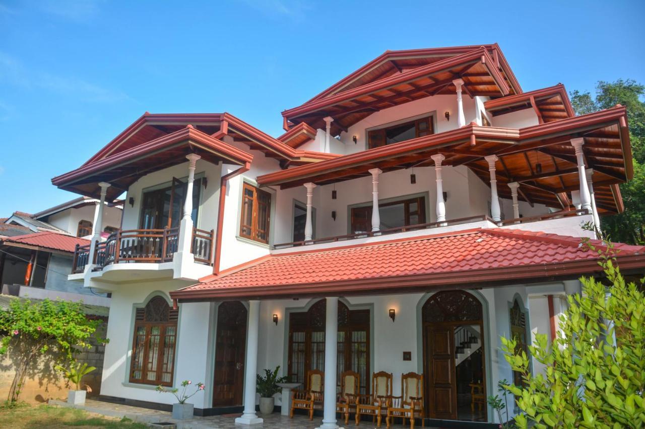 Janu Homestay Tangalle Exteriör bild