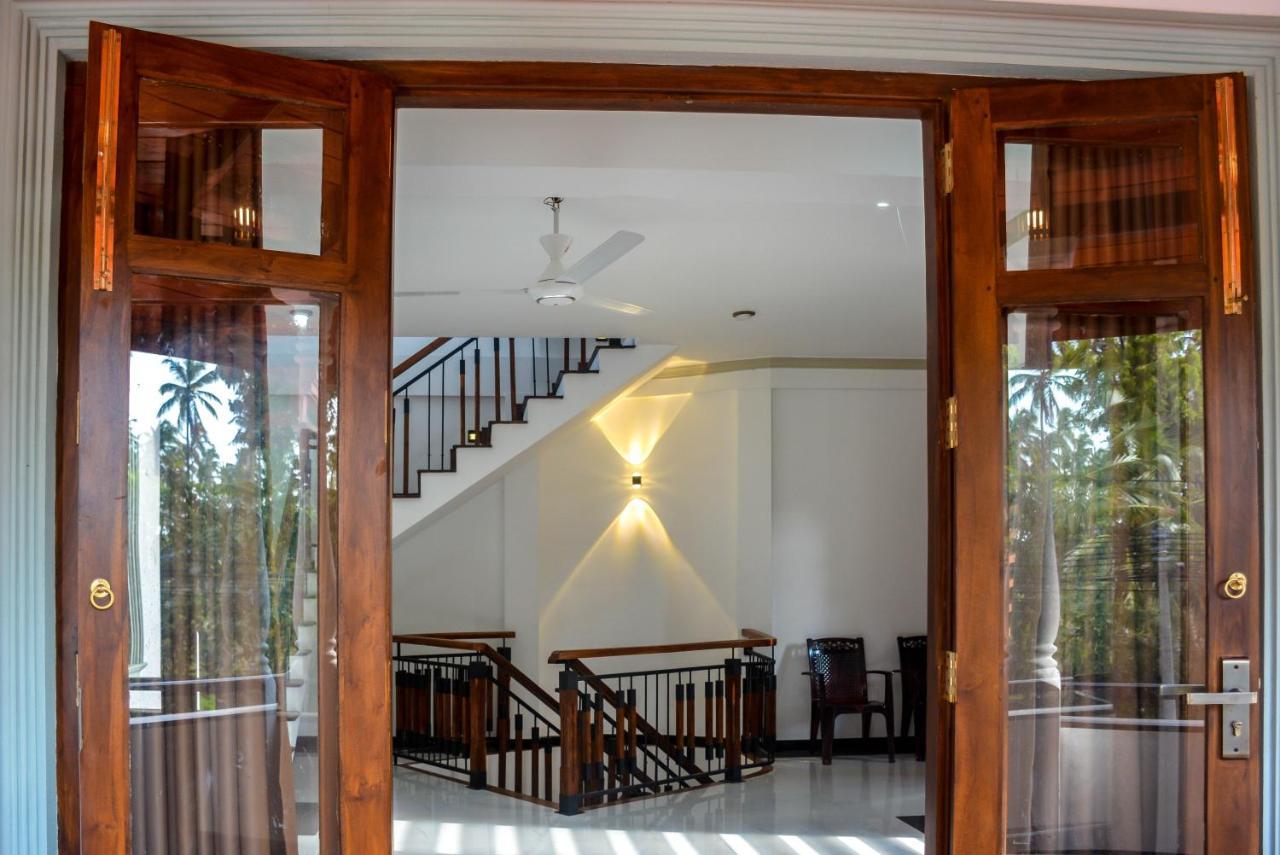 Janu Homestay Tangalle Exteriör bild