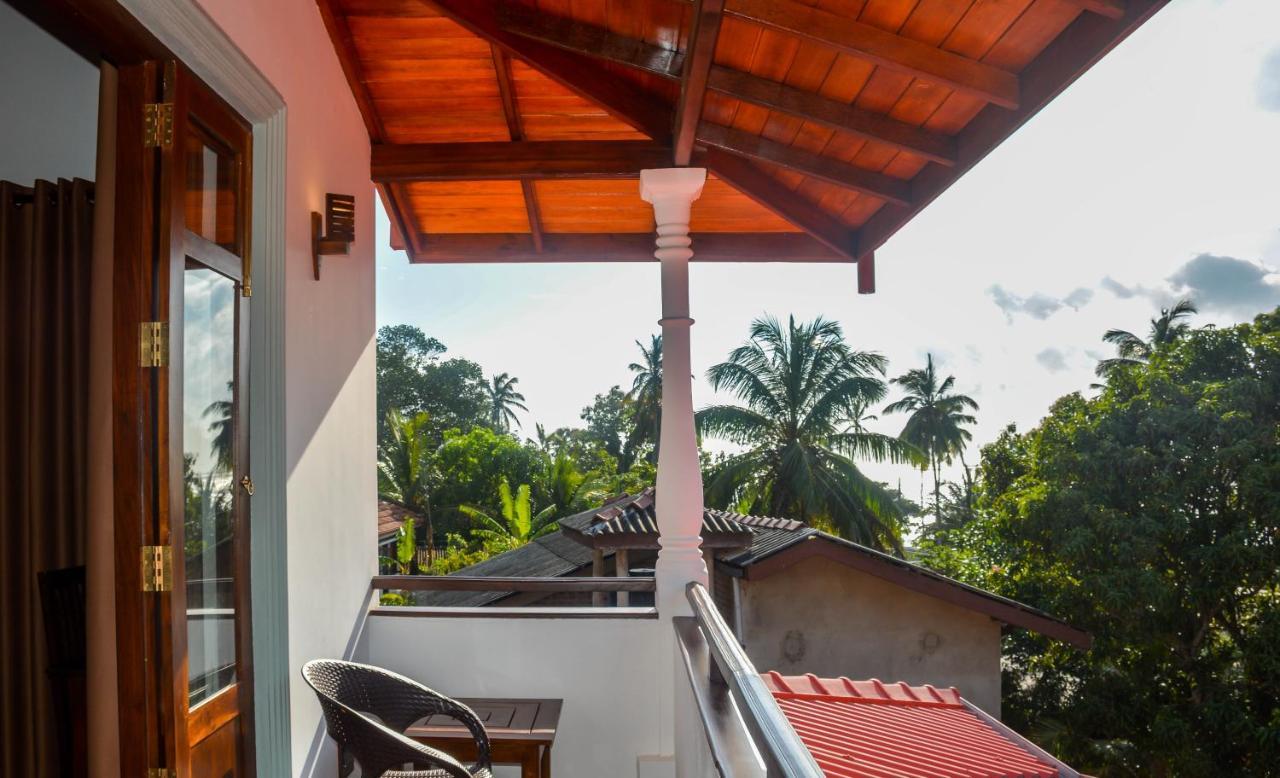 Janu Homestay Tangalle Exteriör bild