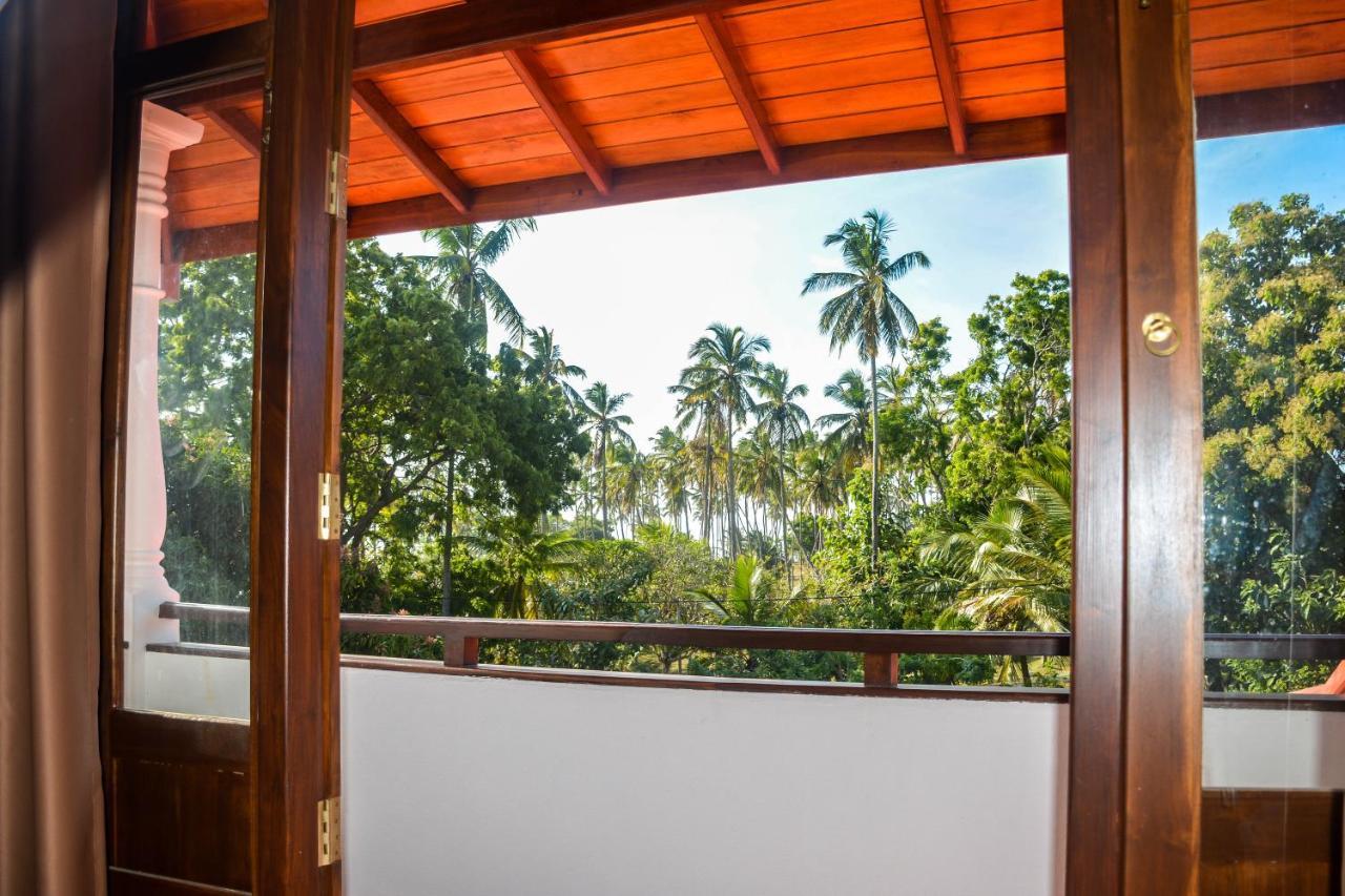 Janu Homestay Tangalle Exteriör bild