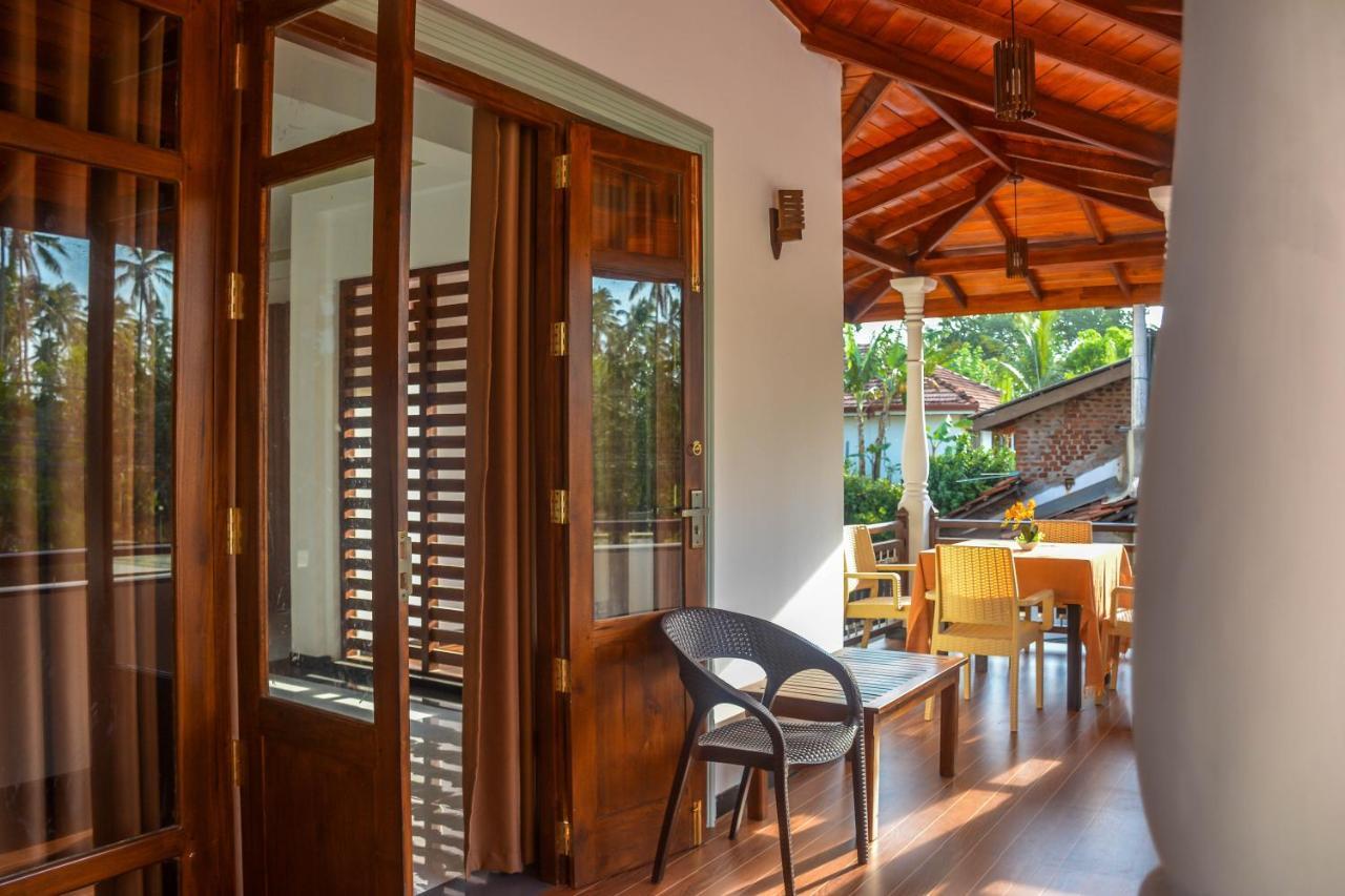 Janu Homestay Tangalle Exteriör bild