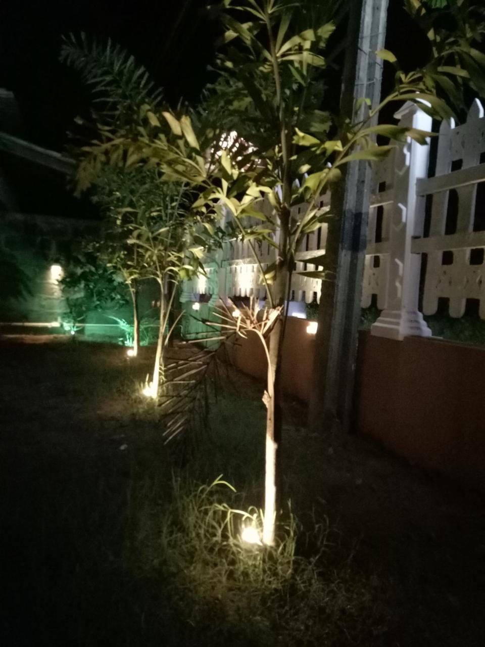 Janu Homestay Tangalle Exteriör bild