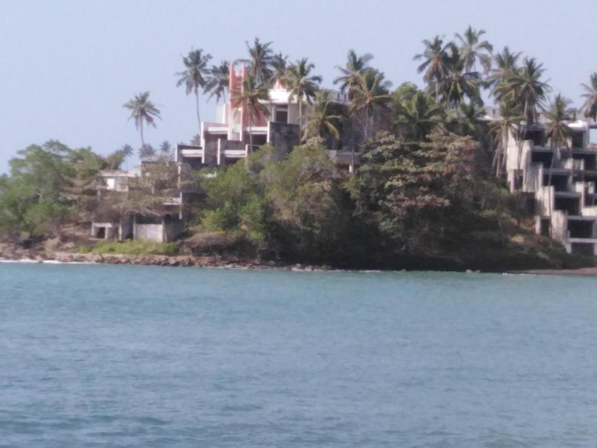 Janu Homestay Tangalle Exteriör bild