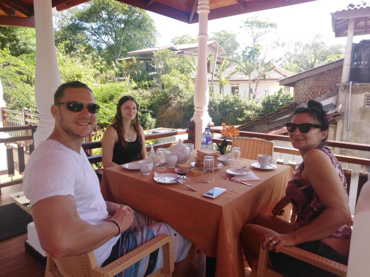 Janu Homestay Tangalle Exteriör bild