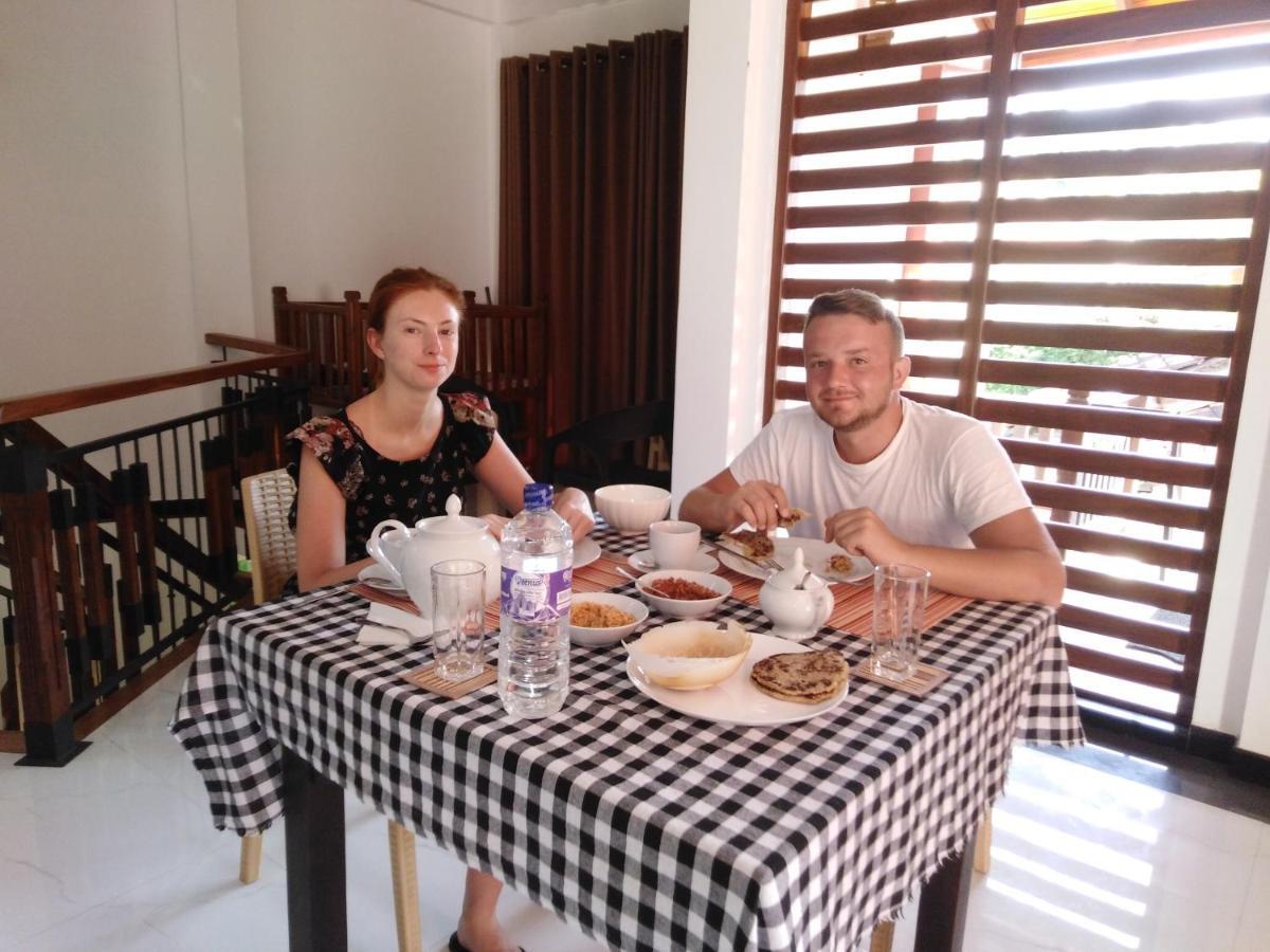 Janu Homestay Tangalle Exteriör bild